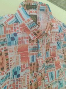 Patterned Men&#39;s Shirt