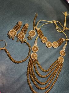 Gold Jewellery Set