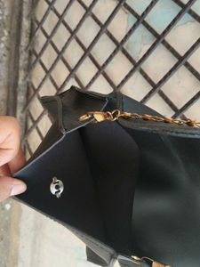 Beautiful Black Shoulder Bag 🖤