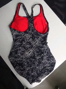 Speedo Black &amp; White Printed Monokini