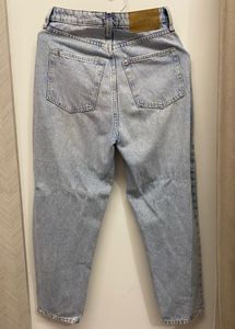 H&amp;M Light Wash Mom Jeans