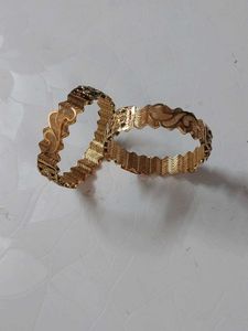 Vintage Gold Tone Bangle Set