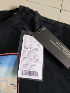 Black Graphic Print T-Shirt