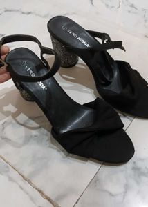 Vero Moda velvet type suede sandals 41