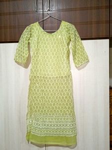 Chikankari Kurti🦢✨