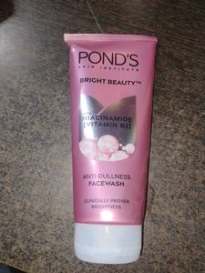 Pond's Bright Beauty Facewash