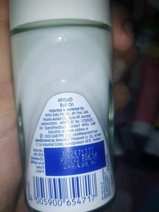 NIVEA Natural Glow Deodorant