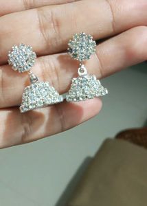 Luna Jhumka Earrings