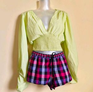 Size M🎁Buy 2 Get 1 Free 🎁 Trendy Green Crop Top