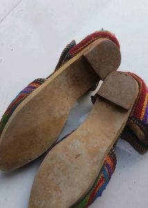 Rajasthani Mojadi
