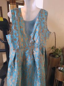 Diwali Elegant Ethnic Gown With Side Zip