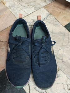 Original sketcher woman shoes size UK4