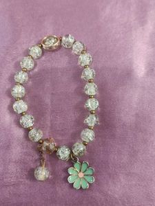 Daisy Charm Beaded Bracelet