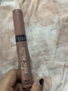 Victorias Secret Adored Lipstick