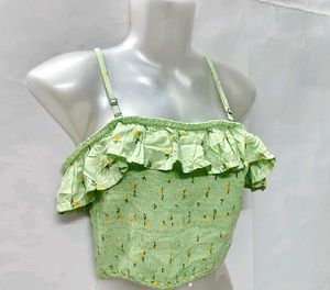 New Hollister floral Green Ruffle Camisole Top