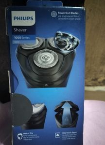 Philips Electric Shaver for Men, Wet and Dry Shave