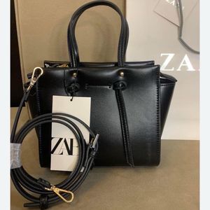 Pre-loved Mini Zara Black Slingbag
