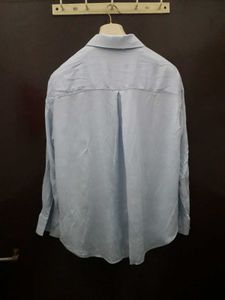 H&amp;M Textured Light Blue Shirt📘🎧