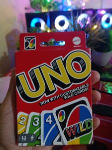 UNO CARDS WITH CUSTOMIXABLE WILD CARDS