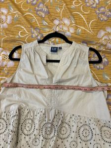 GAP Sleeveless Top