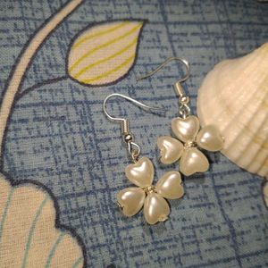 love Pearl beads Flower Earrings