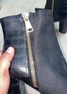 Black Boots