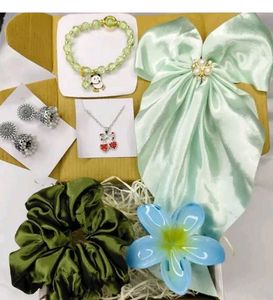 Jewelry &amp; Accessories Gift Set