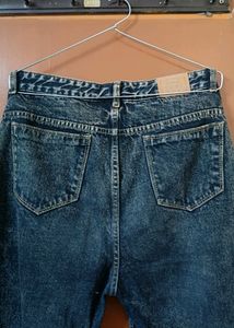Stylish Charcoal Roughed High Waist Jeans