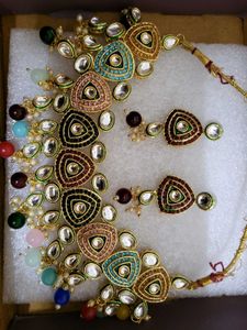 Multicolor Stone Necklace Set(Complementary Ring)