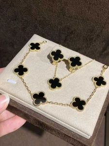 Royal Black Necklace Set