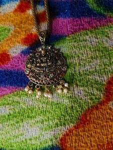Vintage Pendant Necklace