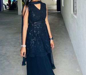 Elegant Black Sleeveless Tiered Dress