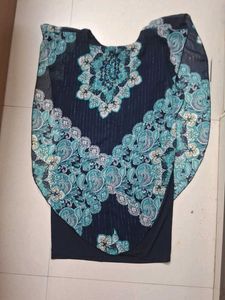 Chic Blue Print Top