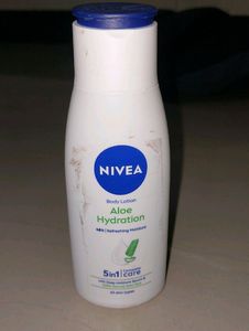 Nivea Soft Light Moisturising Cream (350 coins) and Nivea Body Lotion Aloe Hydration 48h Refreshing Moisture(150 Coins)