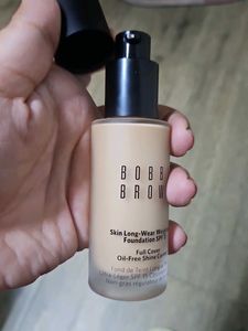 Bobbi Brown Long Wear Weightless Foundation