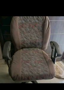 Beautiful Rolling Chair For Sell