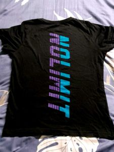 Man T-shirt