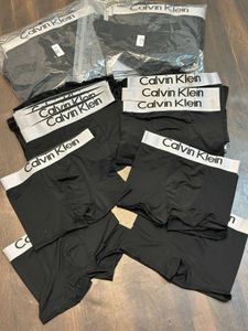 Calvin Klein Men's Boxers 3pcs ka rate hai