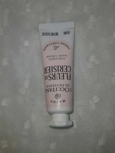 L'Occitane Cerisier Hand Cream 10g