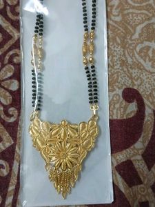 Elegant Gold Mangalsutra Necklace
