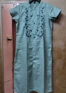 Beautiful High Neck Kurti With Dupatta