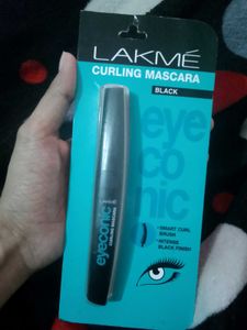 Lakme Eyeconic Curling Mascara