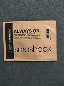 Smash box Always On Skin Balancing Foundation
