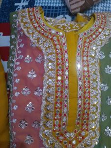Elegant Yellow Pakistani Salwar Kameez