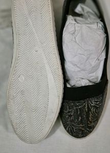 Brand New Women Belly In Size 8