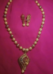 Golden Jewellery Set