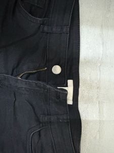 Rust off shoulder top with black h&amp;m shorts