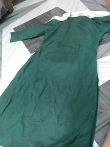Green Tunic with White Dupatta (Kameez)