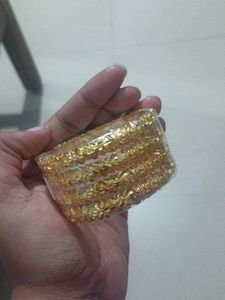 BANGLES