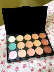 Concealer &amp; Contour Pallette